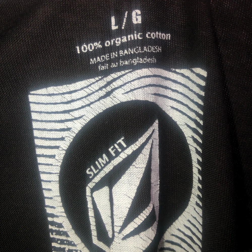 Black and stripe T-shirt volcom - Picture 7 of 8